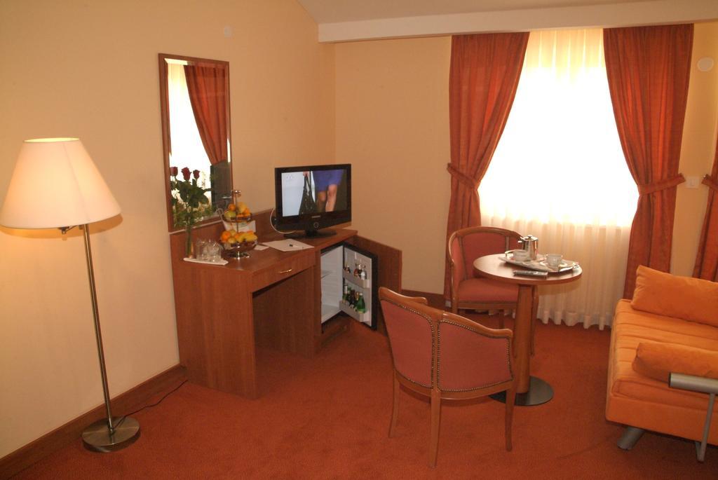 Hotel Kaktus Čitluk Eksteriør billede
